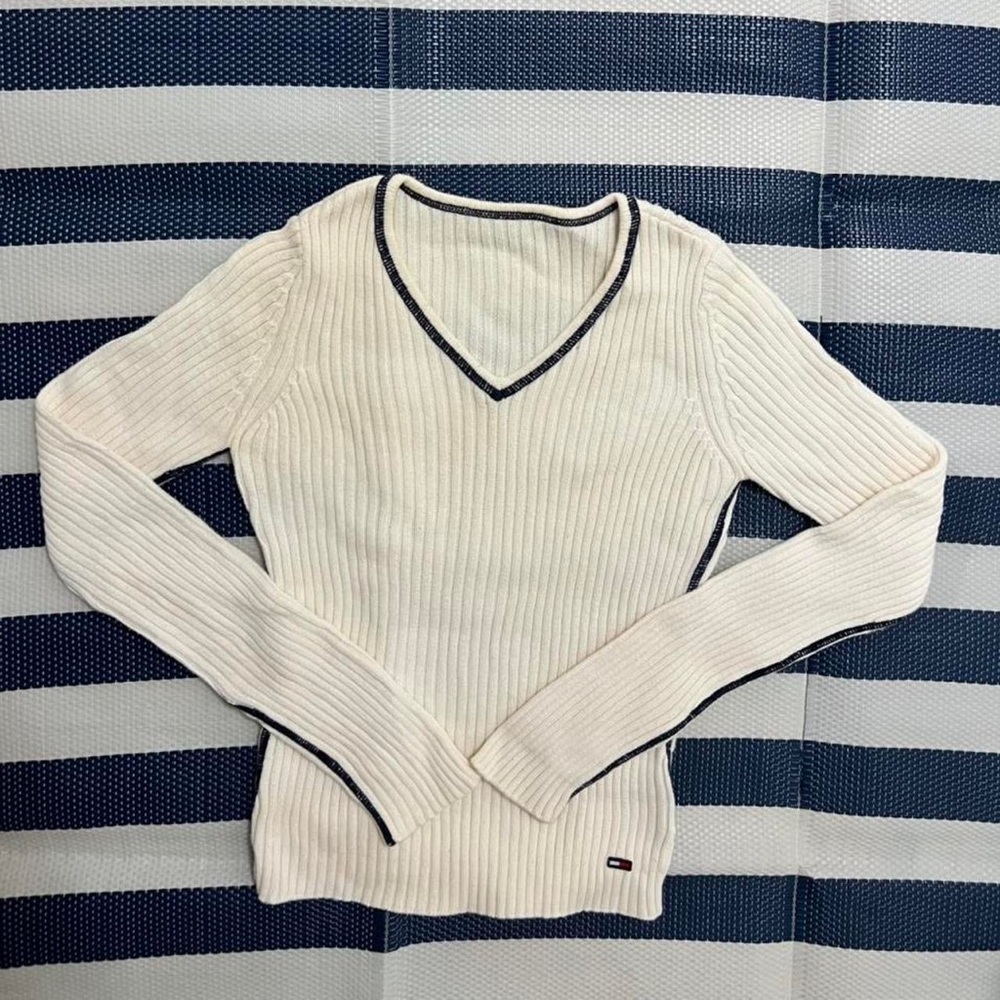 Tommy Hilfiger V-neck Sweater